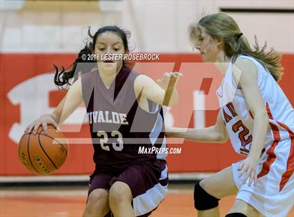 Thumbnail 1 in FR: Uvalde @ Fredericksburg photogallery.