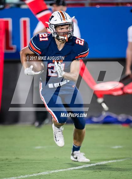 Thumbnail 2 in Lone Star @ Wakeland photogallery.