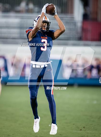 Thumbnail 3 in Lone Star @ Wakeland photogallery.