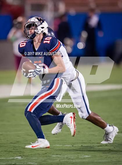 Thumbnail 3 in Lone Star @ Wakeland photogallery.