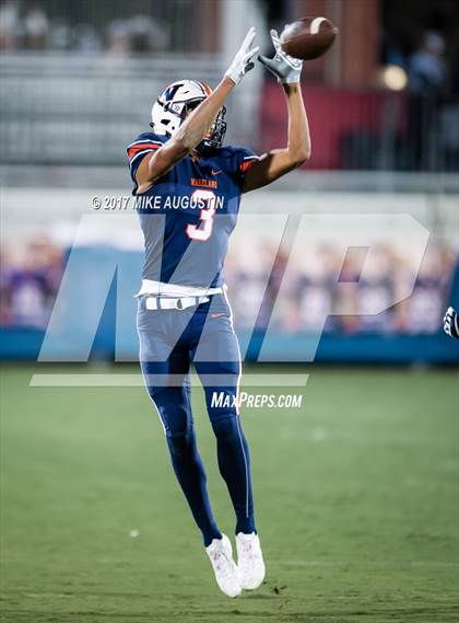 Thumbnail 2 in Lone Star @ Wakeland photogallery.