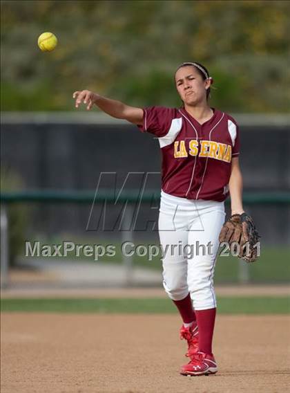 Thumbnail 2 in Charter Oak vs. La Serna photogallery.