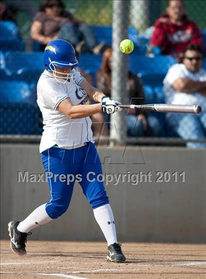 Thumbnail 2 in Charter Oak vs. La Serna photogallery.