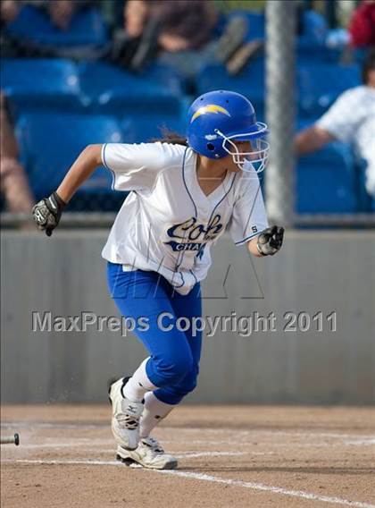 Thumbnail 3 in Charter Oak vs. La Serna photogallery.