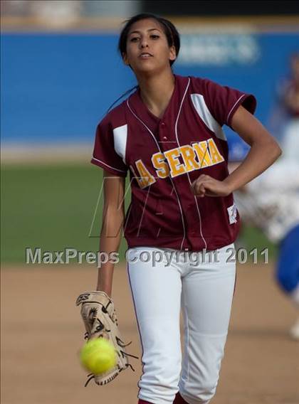 Thumbnail 2 in Charter Oak vs. La Serna photogallery.