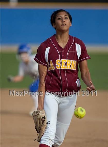 Thumbnail 2 in Charter Oak vs. La Serna photogallery.