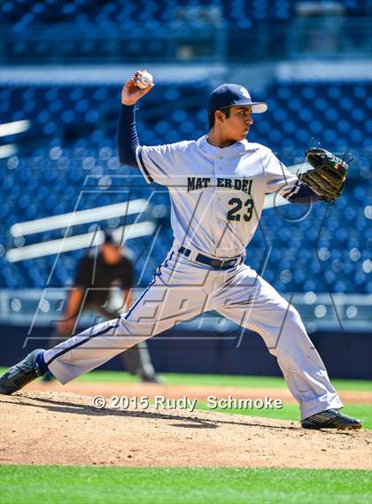 Thumbnail 3 in Bonita Vista vs. Mater Dei Catholic photogallery.