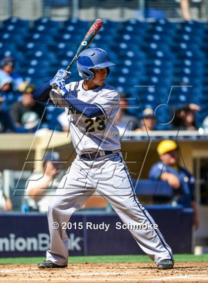 Thumbnail 2 in Bonita Vista vs. Mater Dei Catholic photogallery.