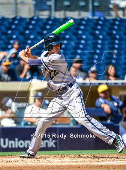Thumbnail 2 in Bonita Vista vs. Mater Dei Catholic photogallery.