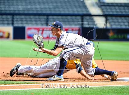 Thumbnail 3 in Bonita Vista vs. Mater Dei Catholic photogallery.