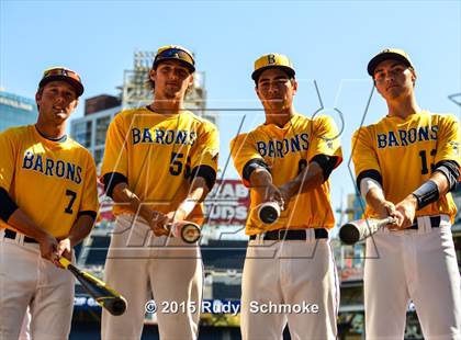 Thumbnail 3 in Bonita Vista vs. Mater Dei Catholic photogallery.