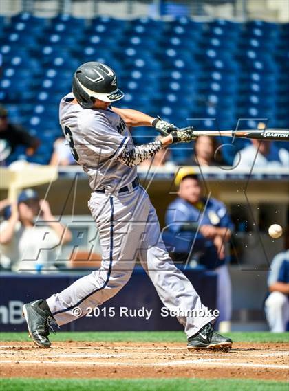 Thumbnail 2 in Bonita Vista vs. Mater Dei Catholic photogallery.