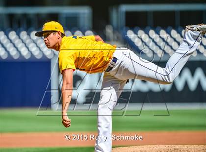 Thumbnail 3 in Bonita Vista vs. Mater Dei Catholic photogallery.