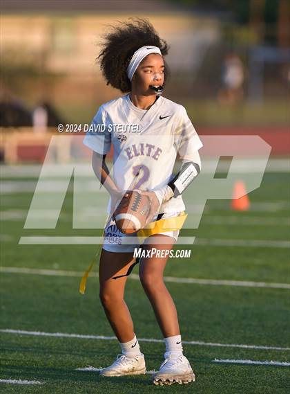 Thumbnail 3 in Elite @ Encina photogallery.