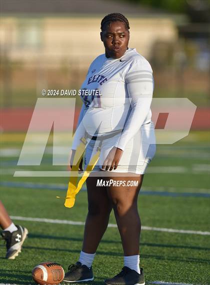 Thumbnail 2 in Elite @ Encina photogallery.