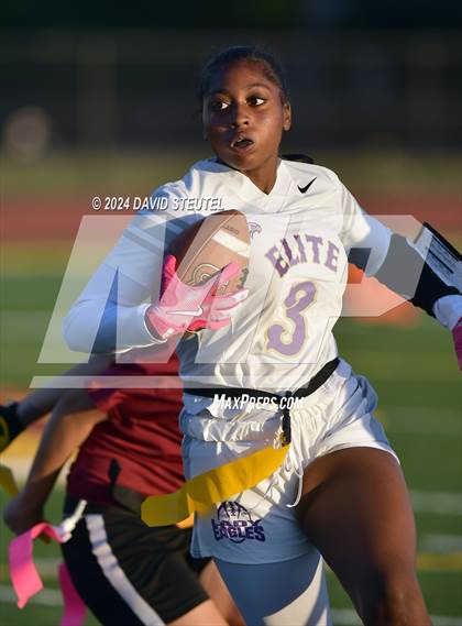 Thumbnail 1 in Elite @ Encina photogallery.