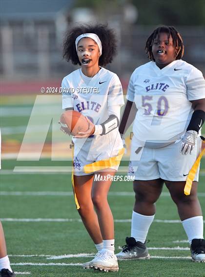 Thumbnail 3 in Elite @ Encina photogallery.