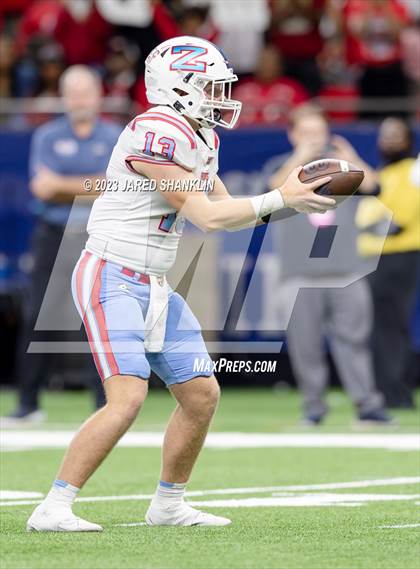 Thumbnail 1 in Zachary @ Ruston (LHSAA Division I Non Select Final) photogallery.