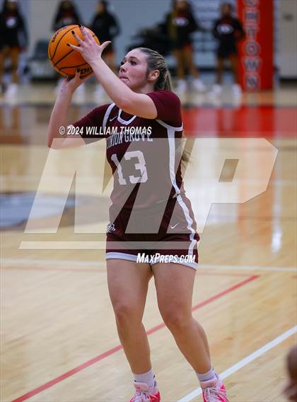 Thumbnail 1 in Union Grove @ Dutchtown photogallery.