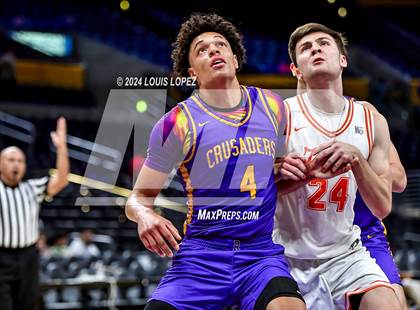 Thumbnail 3 in Bishop Gorman vs. Archbishop Riordan (Coastal Catholic Classic) photogallery.