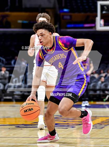 Thumbnail 1 in Bishop Gorman vs. Archbishop Riordan (Coastal Catholic Classic) photogallery.