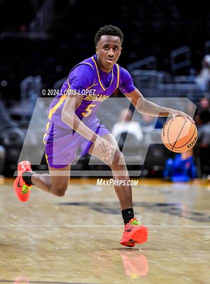 Thumbnail 1 in Bishop Gorman vs. Archbishop Riordan (Coastal Catholic Classic) photogallery.