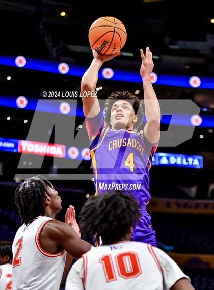 Thumbnail 3 in Bishop Gorman vs. Archbishop Riordan (Coastal Catholic Classic) photogallery.