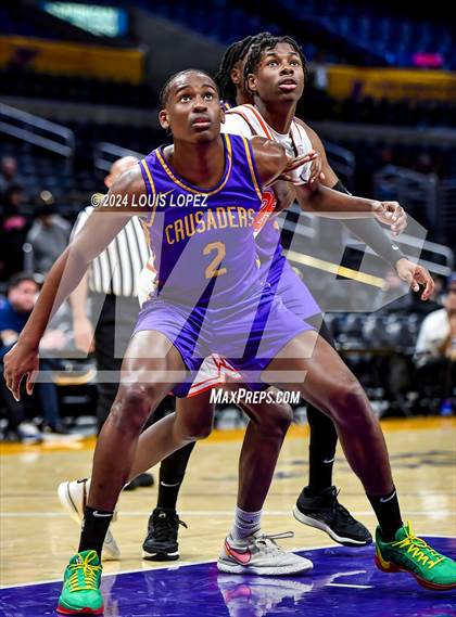 Thumbnail 1 in Bishop Gorman vs. Archbishop Riordan (Coastal Catholic Classic) photogallery.