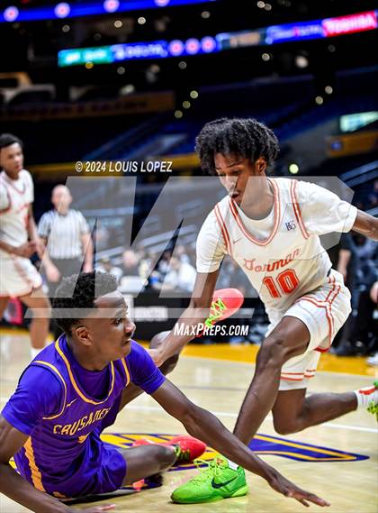 Thumbnail 2 in Bishop Gorman vs. Archbishop Riordan (Coastal Catholic Classic) photogallery.