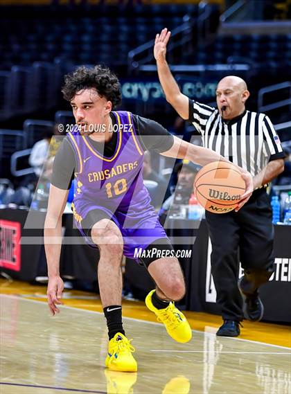 Thumbnail 1 in Bishop Gorman vs. Archbishop Riordan (Coastal Catholic Classic) photogallery.