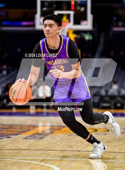 Thumbnail 3 in Bishop Gorman vs. Archbishop Riordan (Coastal Catholic Classic) photogallery.