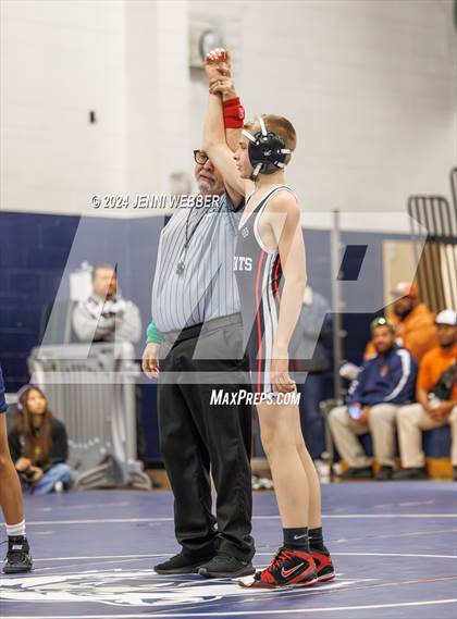 Thumbnail 2 in Spring Valley vs Las Vegas (Spring Valley Duals Round 1) photogallery.