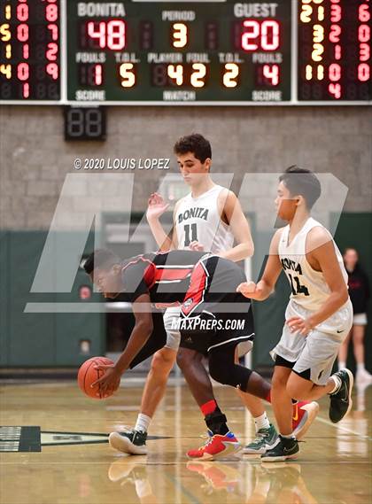 Thumbnail 2 in Bonita vs. Ayala photogallery.