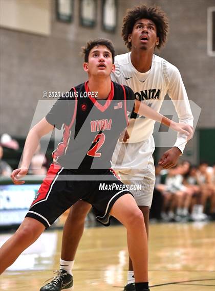 Thumbnail 2 in Bonita vs. Ayala photogallery.