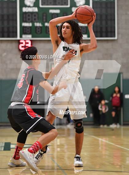 Thumbnail 3 in Bonita vs. Ayala photogallery.