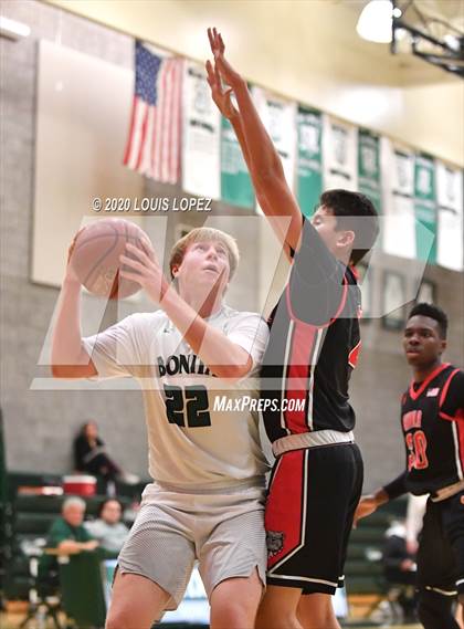 Thumbnail 2 in Bonita vs. Ayala photogallery.