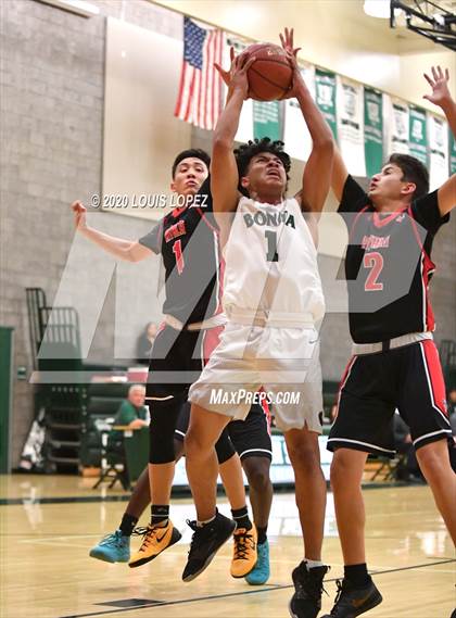 Thumbnail 3 in Bonita vs. Ayala photogallery.