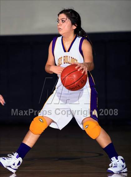 Thumbnail 2 in Cinco Ranch vs. McAllen (McDonald’s Texas Invitational) photogallery.