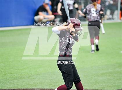Thumbnail 3 in Temple vs. Wylie (UIL 6A Area Playoff) photogallery.