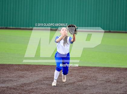 Thumbnail 1 in Temple vs. Wylie (UIL 6A Area Playoff) photogallery.