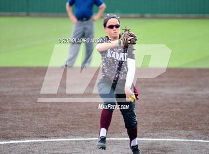 Thumbnail 2 in Temple vs. Wylie (UIL 6A Area Playoff) photogallery.