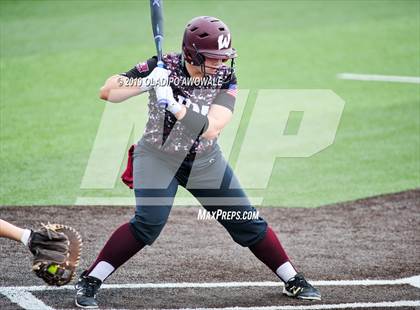 Thumbnail 1 in Temple vs. Wylie (UIL 6A Area Playoff) photogallery.