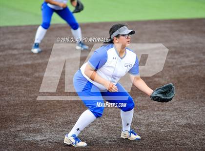 Thumbnail 2 in Temple vs. Wylie (UIL 6A Area Playoff) photogallery.