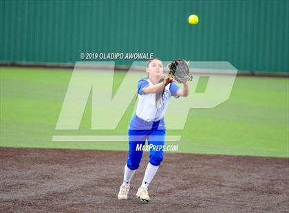 Thumbnail 2 in Temple vs. Wylie (UIL 6A Area Playoff) photogallery.