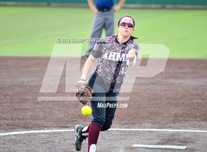 Thumbnail 1 in Temple vs. Wylie (UIL 6A Area Playoff) photogallery.