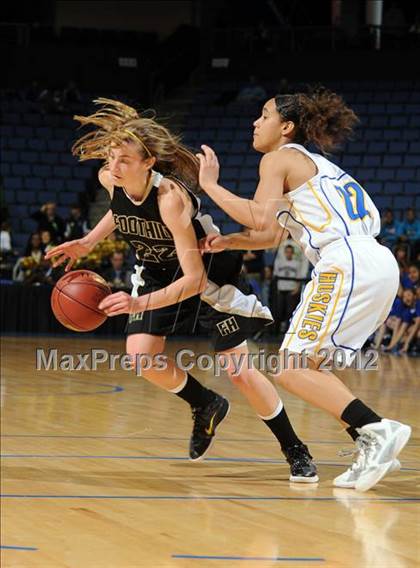 Thumbnail 3 in JW North vs. Foothill (CIF D2 SoCal Regional Final) photogallery.