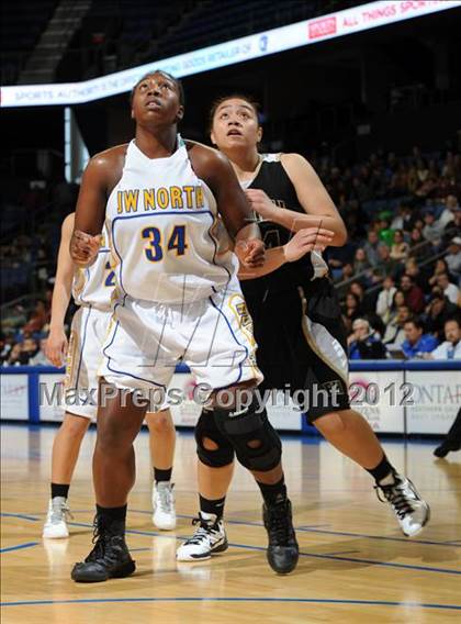Thumbnail 2 in JW North vs. Foothill (CIF D2 SoCal Regional Final) photogallery.