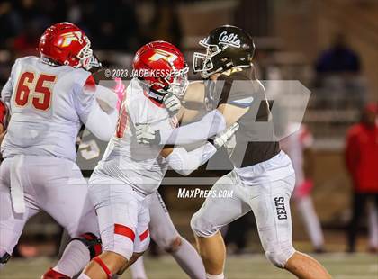 Thumbnail 3 in Paraclete @ Crespi photogallery.