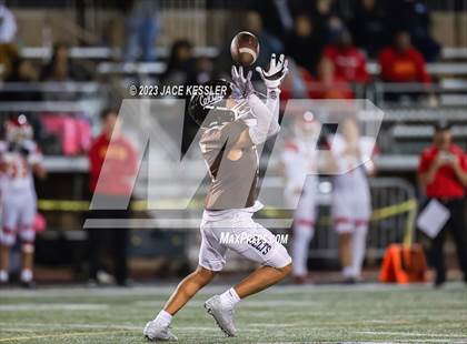 Thumbnail 2 in Paraclete @ Crespi photogallery.