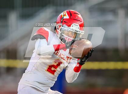 Thumbnail 3 in Paraclete @ Crespi photogallery.